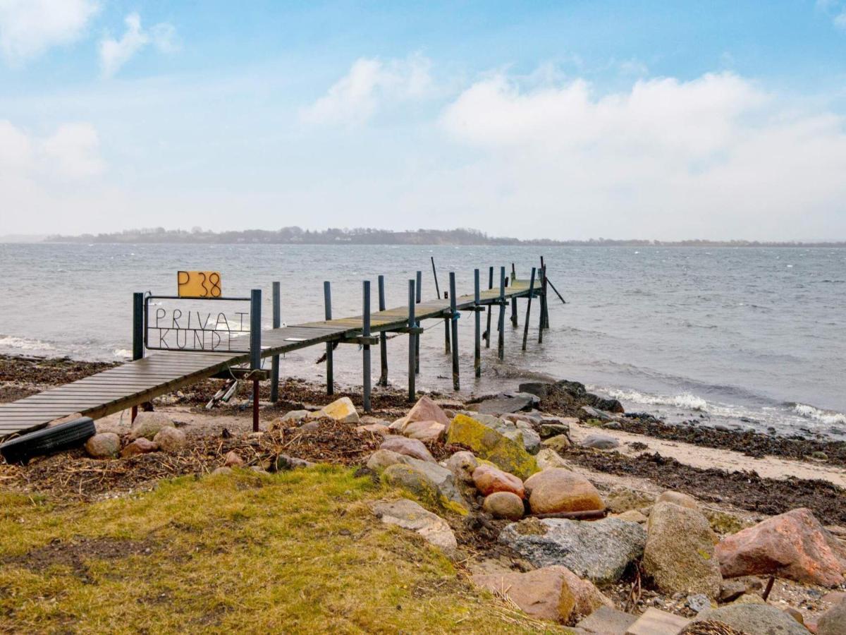 2 Person Holiday Home In Gr Sten Gråsten エクステリア 写真